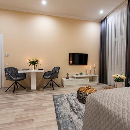 City Centre Deluxe Apartments Budapest Eksteriør billede