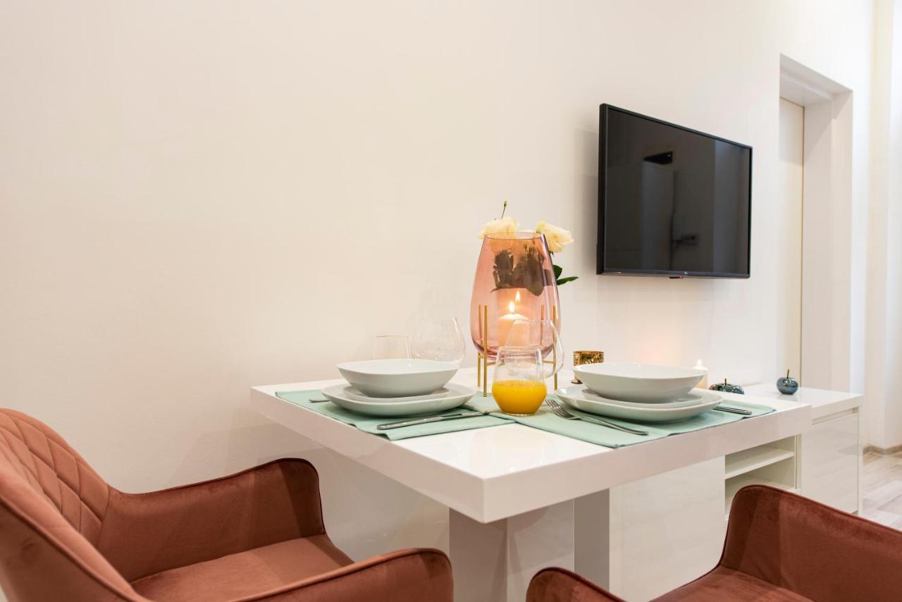 City Centre Deluxe Apartments Budapest Eksteriør billede