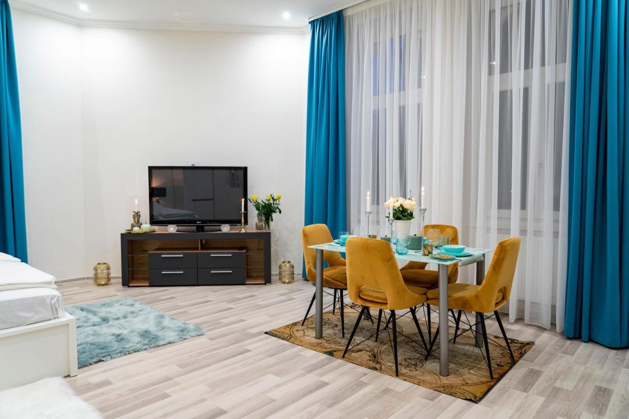 City Centre Deluxe Apartments Budapest Eksteriør billede