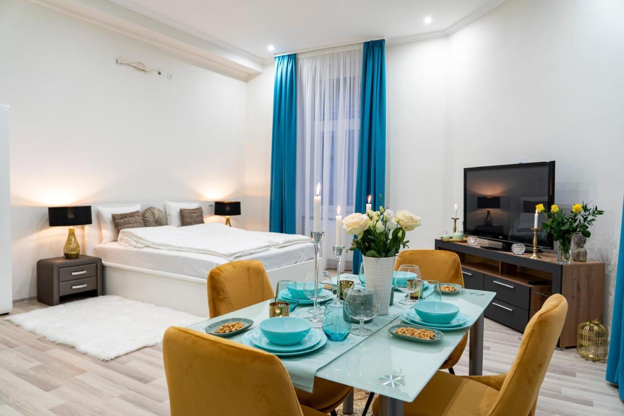 City Centre Deluxe Apartments Budapest Eksteriør billede